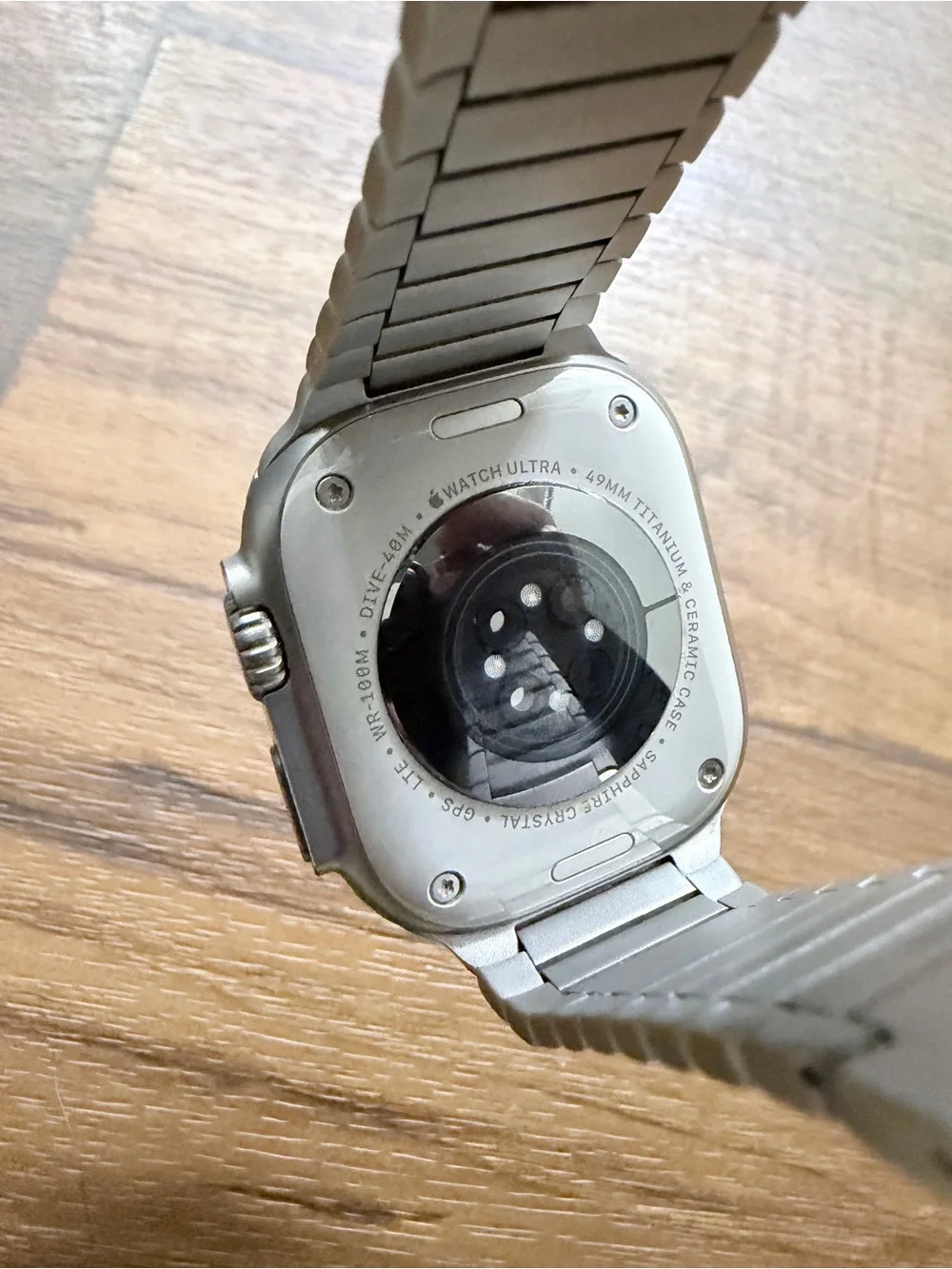 Apple Watch Ultra 2 in Silver with Metal Link Bracelet